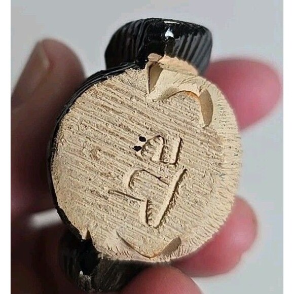 Artesania Rinconada Baby Penguin Uruguay Signed 2" Yellow cheeks orange beek - Picture 5 of 6